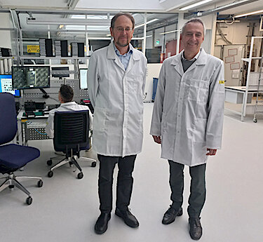Unternehmensbesuch bei der White Horse Laboratories GmbH – Elektronik im Rampenlicht